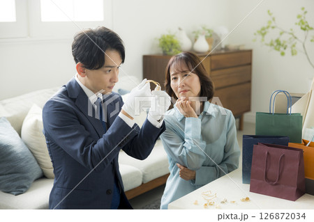 訪問買取査定    126872034