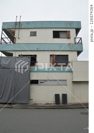 建築工事現場 126874364