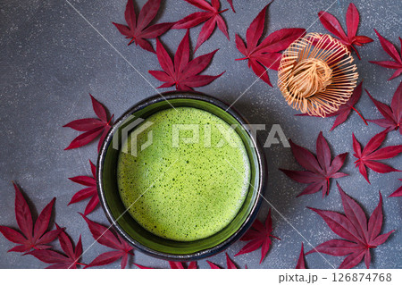 日本の茶道　秋のイメージで 126874768