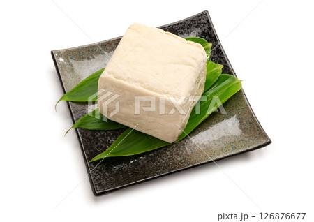 沖縄の伝統食品、島豆腐 126876677