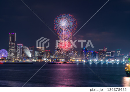 《神奈川県》横浜開港祭・打上花火 《神奈川県》横浜開港祭・打上花火 126878483