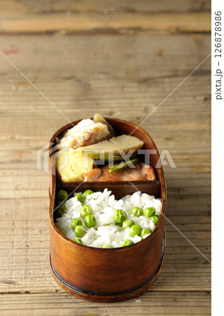 おかずたっぷり豆ご飯弁当 おかずたっぷり豆ご飯弁当 126878986