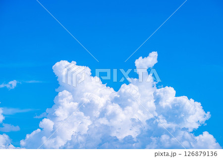 【夏素材】入道雲がわく夏空のイメージ素材【長野県】 126879136