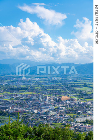 【夏素材】松本平と入道雲【長野県】 126879284