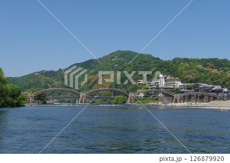 錦川と錦帯橋 126879920