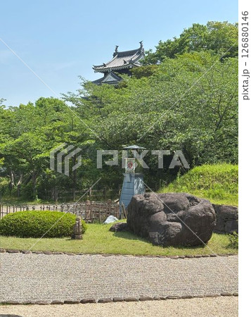 旧近衛邸からの西尾城を眺めた風景 126880146