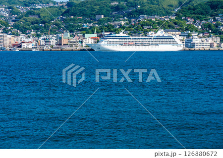 長崎港客船入港（Regatta）対岸から【長崎市】 126880672