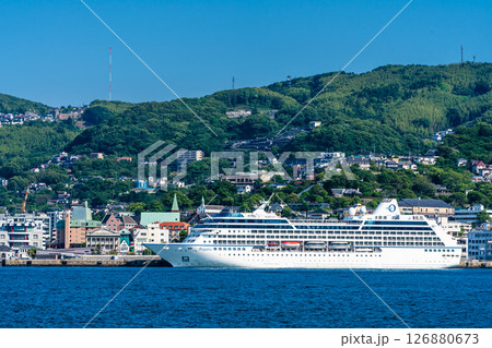 長崎港客船入港（Regatta）対岸から【長崎市】 126880673