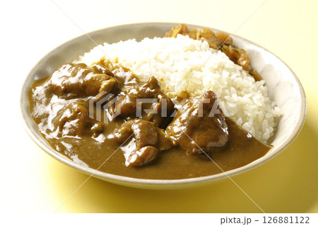 大きな鶏肉がゴロゴロと入っているチキンカレー 大きな鶏肉がゴロゴロと入っているチキンカレー 126881122