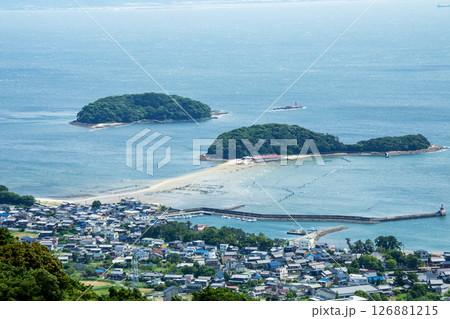 東幡豆海岸のトンボロ干潟（愛知県西尾市東幡豆町） 126881215