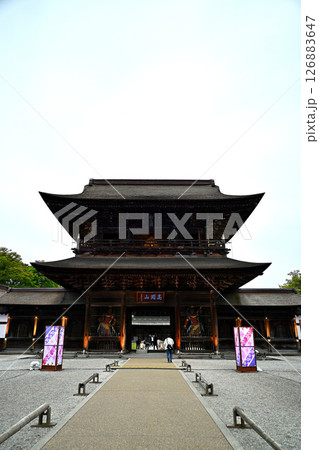 国宝　瑞龍寺山門 126883647