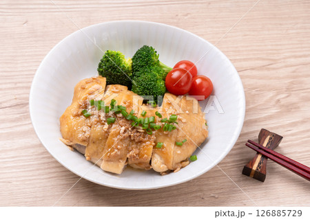 蒸し鶏(醤油こうじ漬け鶏) 蒸し鶏(醤油こうじ漬け鶏) 126885729