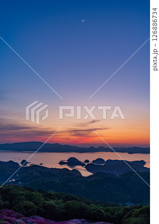 (長崎県)長串山公園から見る北九十九島・三日月 (長崎県)長串山公園から見る北九十九島・三日月 126886734