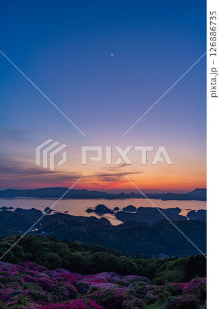 （長崎県）長串山公園から見る北九十九島・三日月 126886735