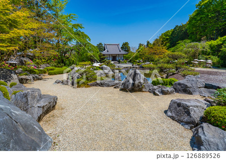 奈良県葛城市　當麻寺の奥院　浄土庭園 126889526