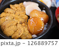 うにとホタテの海鮮丼 126889757