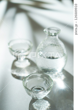 夏の日本酒 126889910