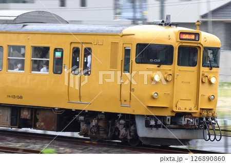 ［JR-V］伯備線115系電車（赤穂線直通） 126890860