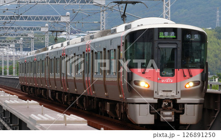 ［JR-W］山陽本線227系Urara（6両編成：和気-岡山⇔三原） 126891250