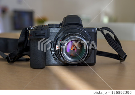 デジタル一眼でマニュアルレンズを楽しむ 126892396
