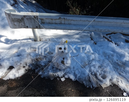 長野県飯田市上久堅　雪景色 126895119