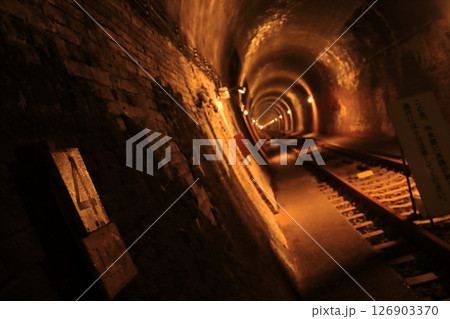 【山梨県】遊歩道に転用された旧中央本線_大日影トンネル 126903370