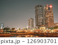 夜の大阪市内 126903701