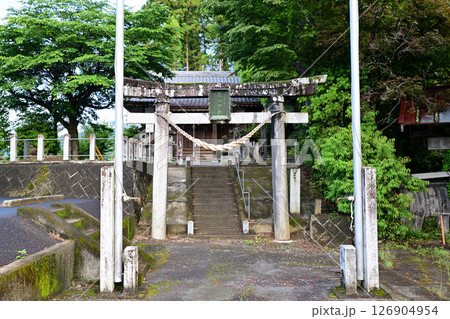 静かな佇まいの春日神社　栃木市　 126904954