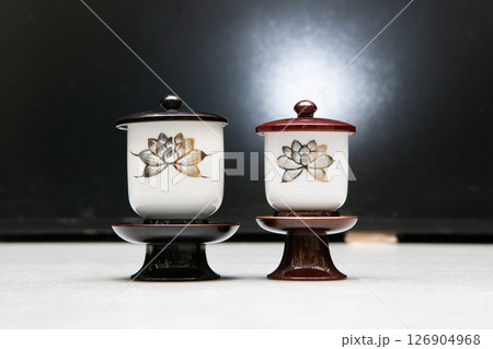 仏具 仏事のイメージ画像 湯飲み 仏具 仏事のイメージ画像 湯飲み 126904968