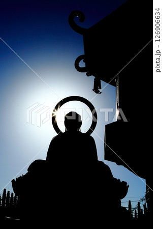 高岡大仏のシルエット画像 126906634