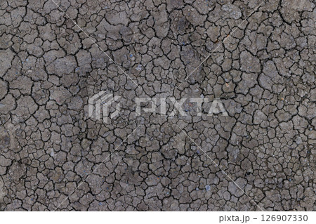 地面の小さなひび割れ、背景画像 126907330