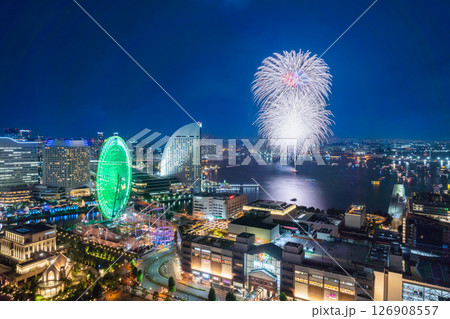 【都市風景】横浜開港祭の花火と横浜夜景の共演 【都市風景】横浜開港祭の花火と横浜夜景の共演 126908557