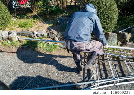 庭師のアルミ三脚の補助脚 庭師のアルミ三脚の補助脚 126909222