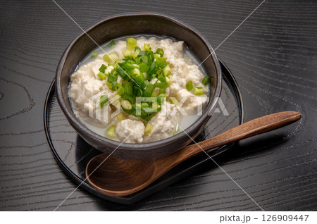 沖縄の郷土食、ゆし豆腐 沖縄の郷土食、ゆし豆腐 126909447