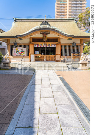 箒の宮　徳井神社　拝殿（徳井の八幡社三座の上宮）安産祈願（安産箒を授ける）神戸市灘区大和町 126909573