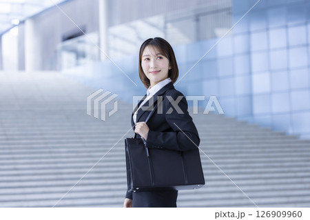 就活　就活生のポートレート 126909960