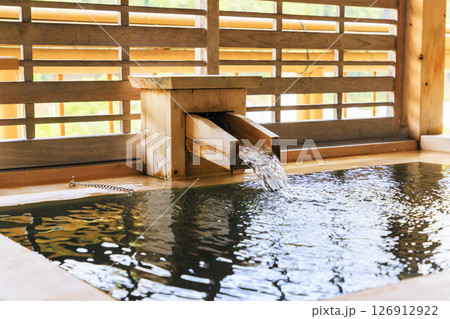 露天風呂付客室 旅館 温泉のイメージ 露天風呂付客室 旅館 温泉のイメージ 126912922