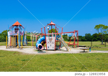 遊具 公園遊具 滑り台 公園 すべり台 子供 遊具 公園遊具 滑り台 公園 すべり台 子供 126913958