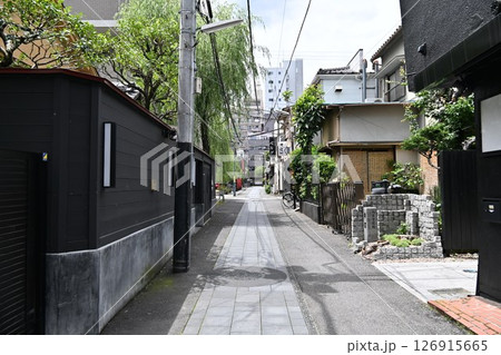 東京都八王子市　八王子花街　黒塀通り 126915665