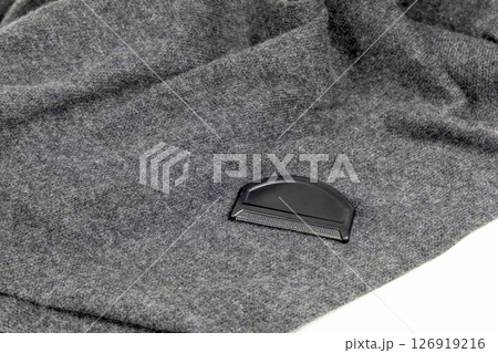 Grey cashmere scarf and brush for wool and cashmere care Grey cashmere scarf and brush for wool and cashmere care 126919216