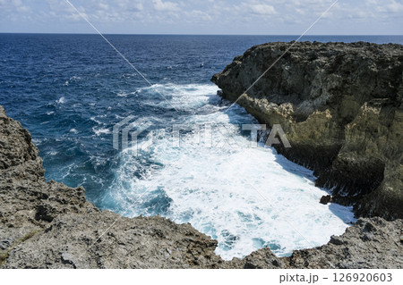 波照間島の日本最南端に位置する岩場 波照間島の日本最南端に位置する岩場 126920603