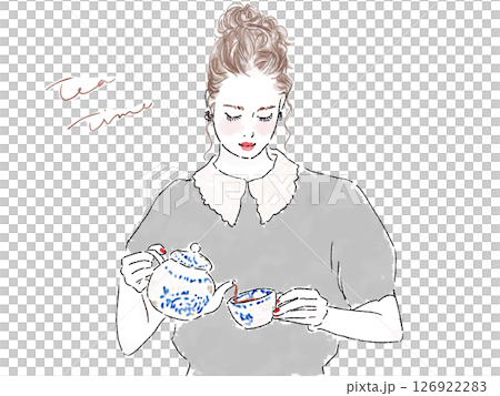 女人往茶壺裡倒茶 126922283