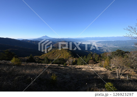 大菩薩嶺登山、山梨県 大菩薩嶺登山、山梨県 126923297