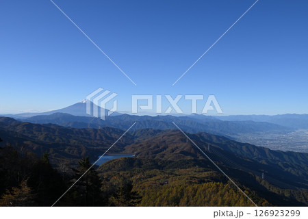 大菩薩嶺登山、山梨県 大菩薩嶺登山、山梨県 126923299
