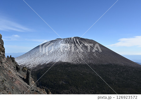 冬の黒斑山登山、浅間山、群馬県、長野県 冬の黒斑山登山、浅間山、群馬県、長野県 126923572