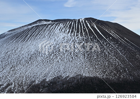 冬の黒斑山登山、浅間山、群馬県、長野県 冬の黒斑山登山、浅間山、群馬県、長野県 126923584