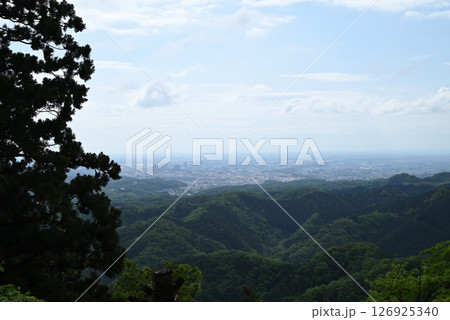 高尾山登山、東京 高尾山登山、東京 126925340