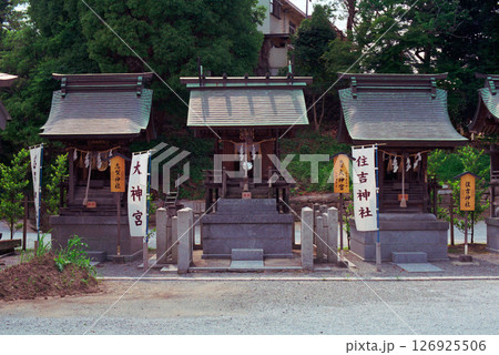 曩祖八幡宮にあるお宮　（福岡県飯塚市） 126925506