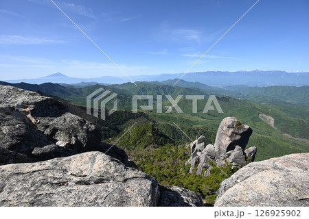 瑞牆山登山、山梨県 126925902