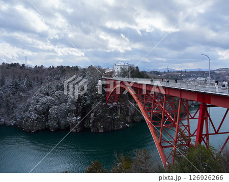 冬の日本の中部の観光名所恵那峡の風景 冬の日本の中部の観光名所恵那峡の風景 126926266